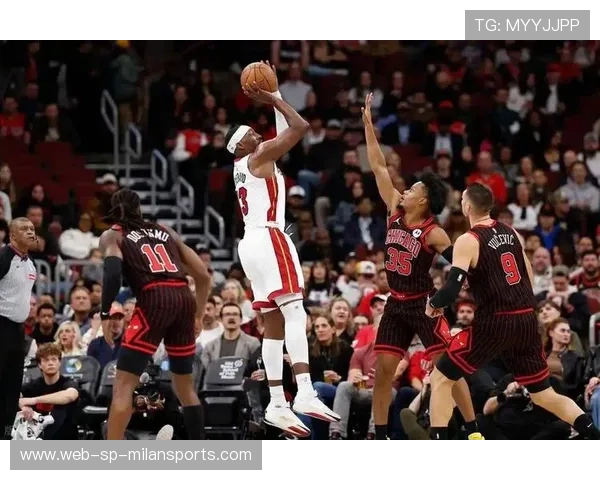 公牛团队在比赛后段通过防守取回比赛主动权