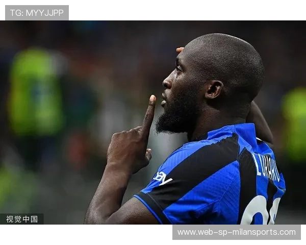 卢卡库补射见功,强力面对死亡防线依旧从容 卢卡库补射见功,强力面对死亡防线依旧从容